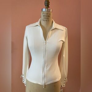 Cache white fitted top, lovely sleeve details, zipper front, size small